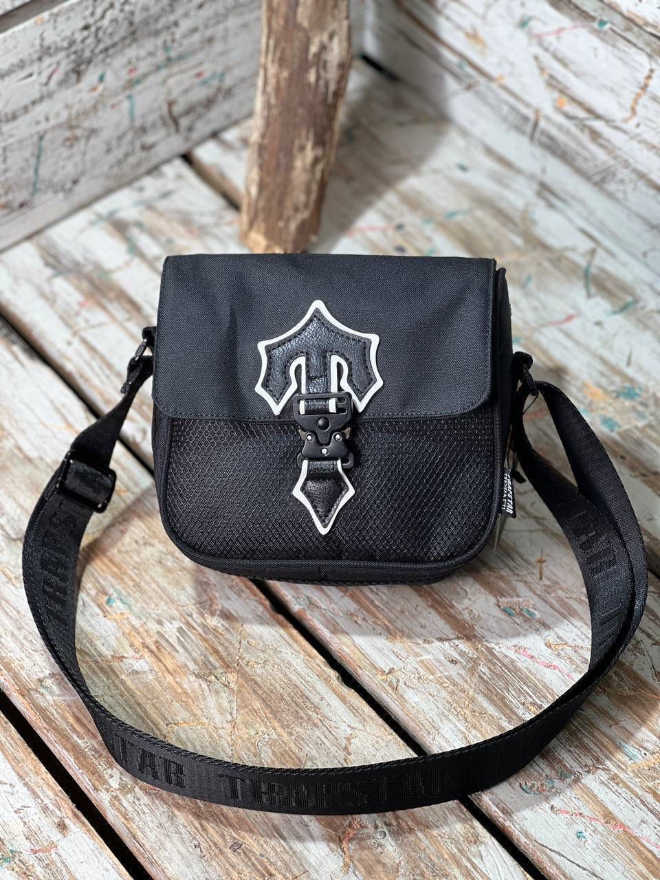 Τσαντάκι Χιαστί Trap Star T-cross Μαύρο TC1829 Τσαντάκι Χιαστί Trap Star T-cross Μαύρο TC1829